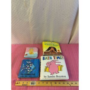 Munchkin bath‎ basket with bath books lot 15"x9"